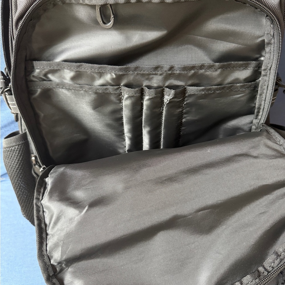 Ogio Alpha Backpack - Picture 5 of 7